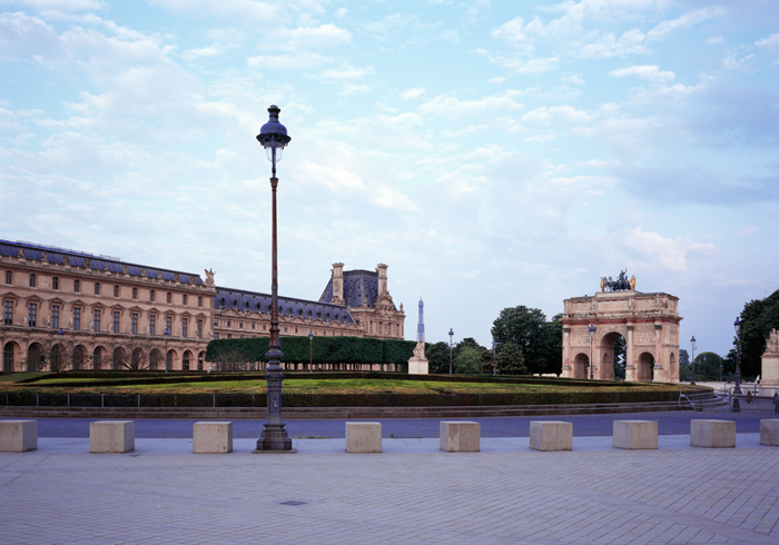 Covid-19, Carrousel du Louvre, Paris, France