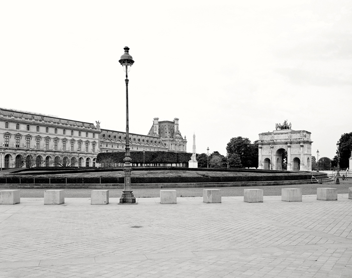Covid-19, Le Louvre, Paris, France - Tirage Noir et Blanc